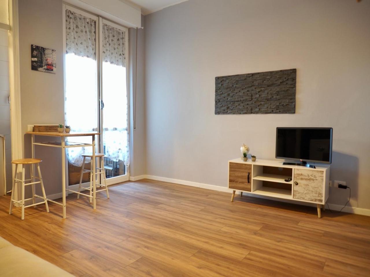 Leo'S Home Sesto San Giovanni Exterior photo